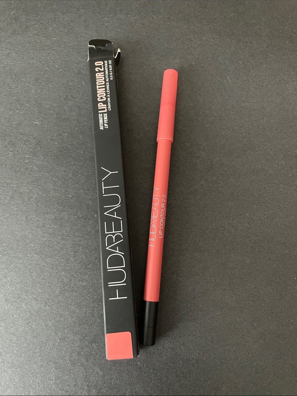 Huda Beauty Lip Contour 2.0 Lip Liner - vivid Pink
